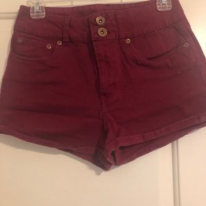 Crimson, high-waisted shorts